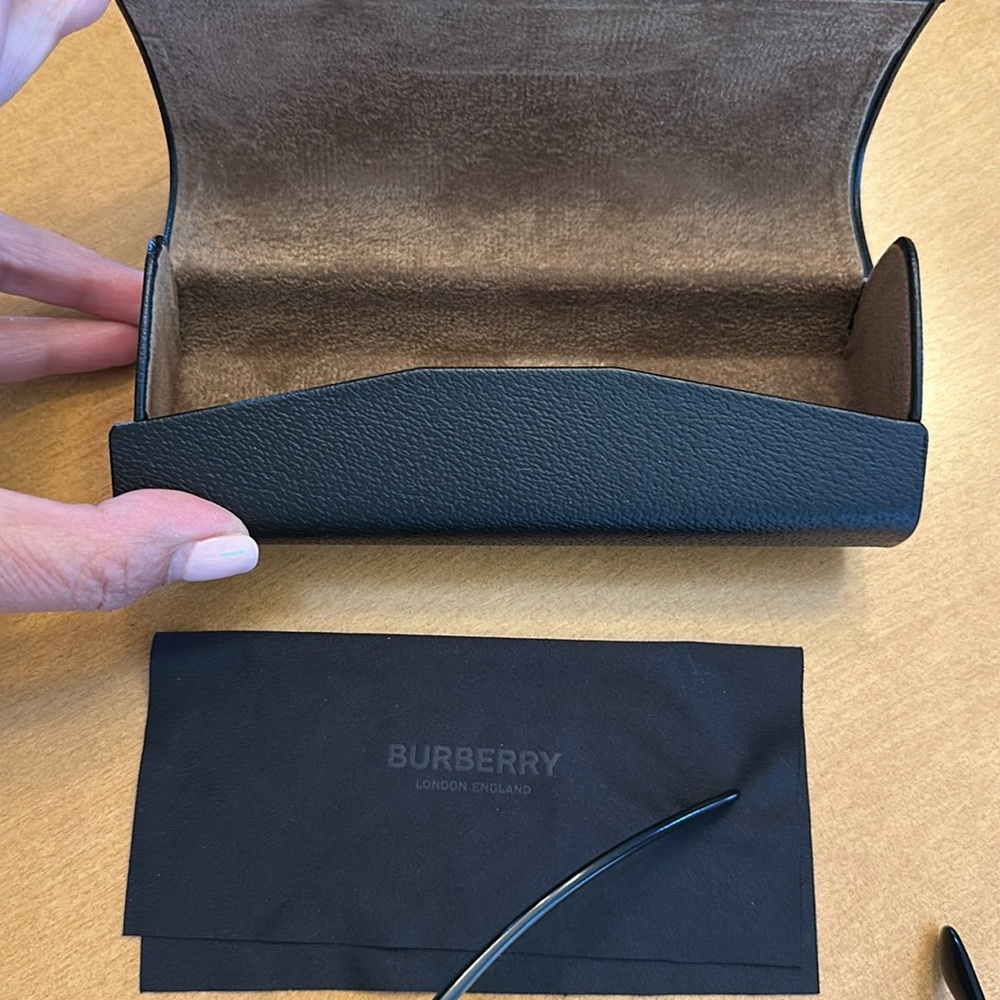 Burberry women’s sunglasses 61 x 16, 140, made in Italy; B 4290 3001/87 - Picture 4 of 7